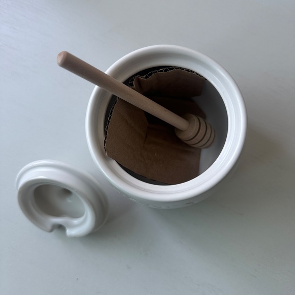 Bushwick Kitchen Honey Pot with Dipper - Picture 6 of 12